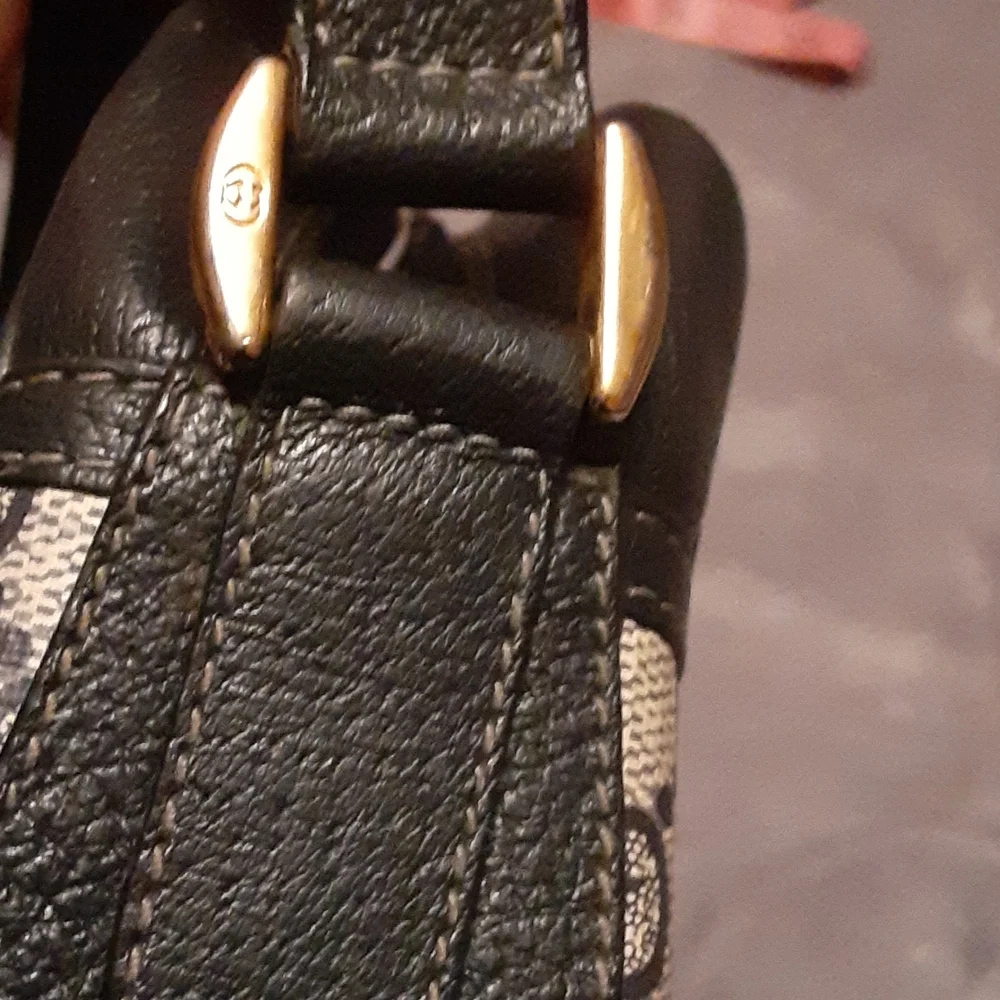 Gucci Vintage Purse - Picture 16 of 16